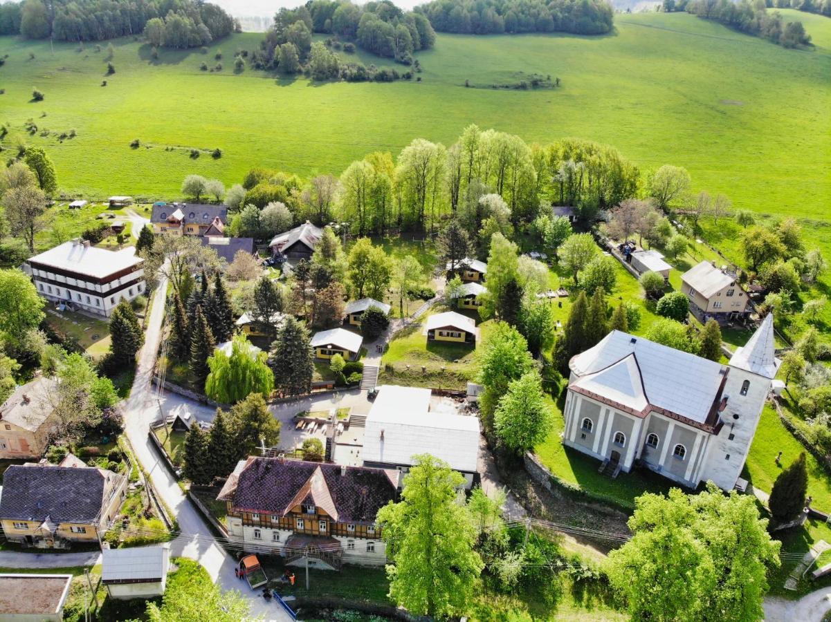 Hotel Stredisko Doubrava Zlaté Hory Esterno foto